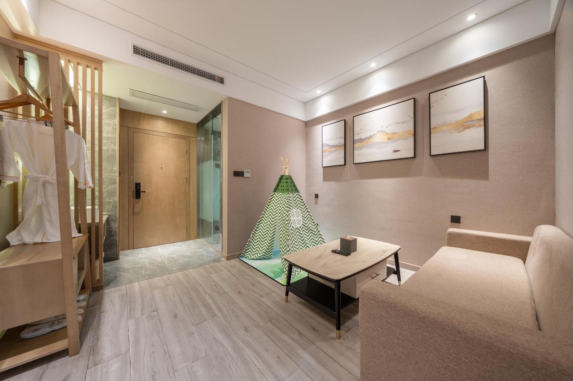 Hotel Rezen Select International