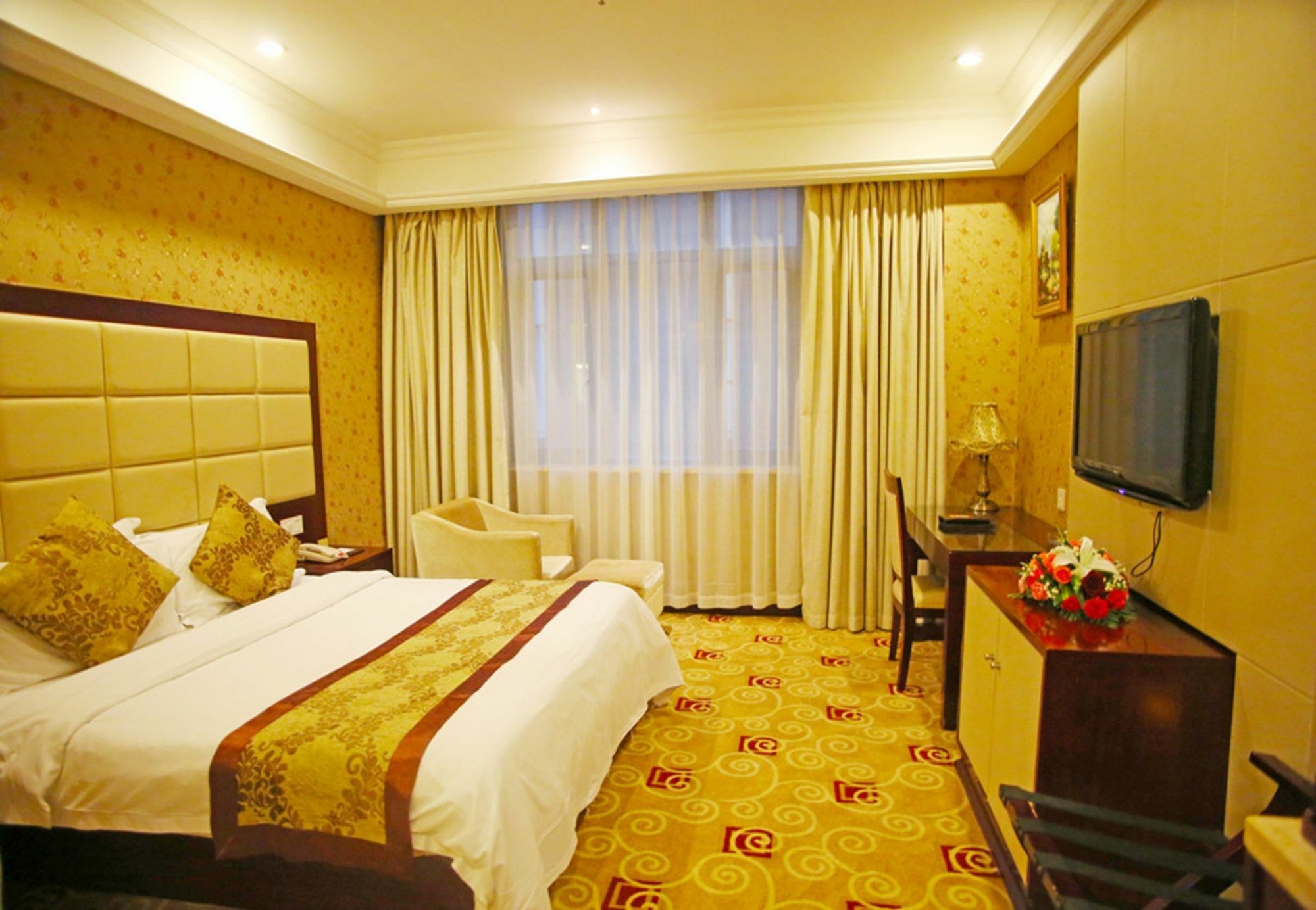 Rezen Select International Hotel