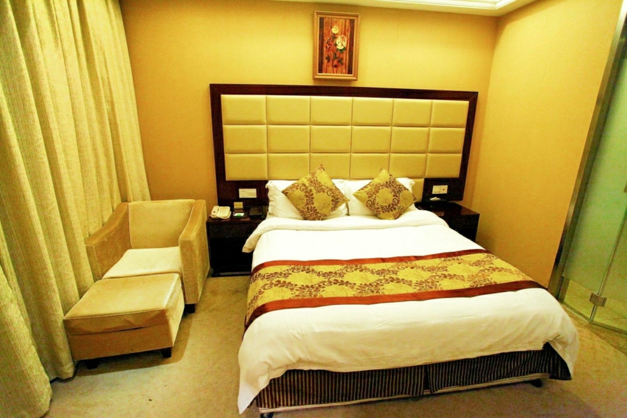 Rezen Select International 4* Shanghai